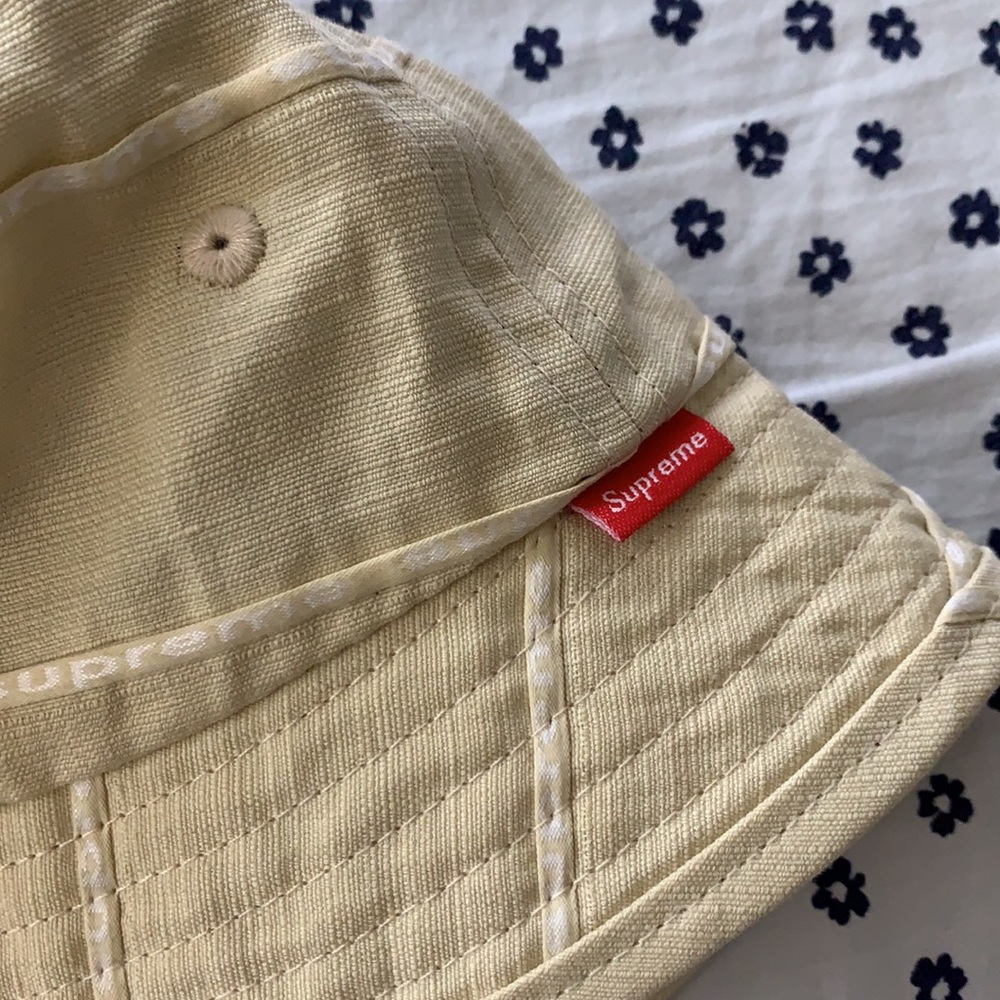 ✔️SOLD Supreme Jacquard Linen Crusher hat in tan! M/L - Picture 4 of 6